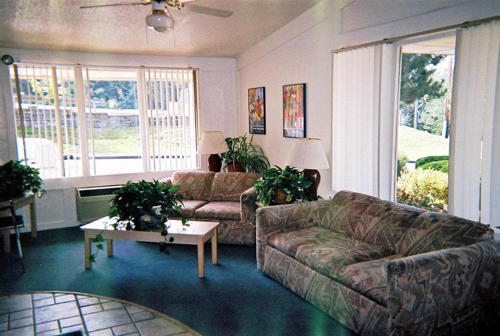 Rodeway Inn Washington Interior photo
